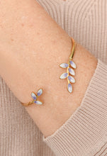 Load image into Gallery viewer, Hope Grows Bracelet in Lavender