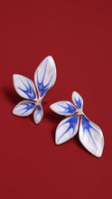 Load image into Gallery viewer, Flourish Blue &amp; Silver Leaf Earrings