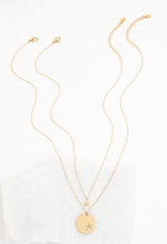 Load image into Gallery viewer, Community Gold Starfish Pendant Necklace Set