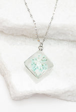 Load image into Gallery viewer, Forever in Bloom Necklace