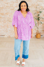 Load image into Gallery viewer, Dreamer Peplum Top in Lavender Leopard