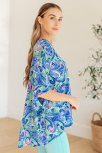 Load image into Gallery viewer, Essential Blouse in Painted Blue Mix