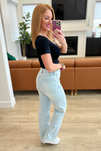 Load image into Gallery viewer, Brooke High Rise Control Top Vintage Wash Straight Jeans