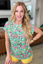 Load image into Gallery viewer, Lizzy Cap Sleeve Top in Emerald Spring Floral