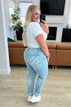 Load image into Gallery viewer, Sam Mid Rise Star Pocket Boyfriend Jeans