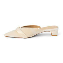 Load image into Gallery viewer, Kellan Heeled Mule