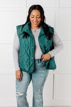 Load image into Gallery viewer, Layering Queen Quilted Puffer Vest in Hunter Green