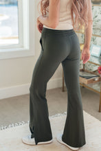 Load image into Gallery viewer, On the Move V Front Flare Leggings in Olive