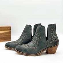 Load image into Gallery viewer, Kickin' Booties in Teal