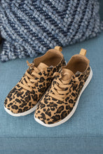 Load image into Gallery viewer, Mayo Sneaker in Leopard