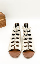 Load image into Gallery viewer, Nola Sandals in Gold