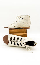 Load image into Gallery viewer, Nola Sandals in Gold