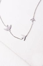 Load image into Gallery viewer, Sparrow Necklace